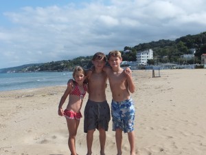 Mariotti kids hanging out at the beach